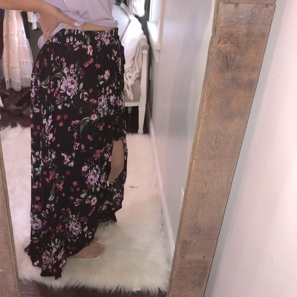 Torrid size 1X black floral shorts/ maxi skirt - Picture 1 of 5